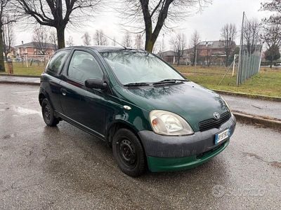 Verde Usata 2002 Toyota Yaris Utilitaria | 1200 € (Buon prezzo)
