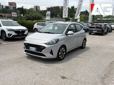 Usata Hyundai i10 61 CV (44 kW) 2024 Grigio Utilitaria