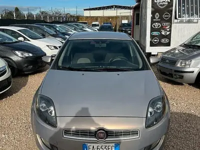 Usata Fiat Bravo Dynamic 120 CV (88 kW) 2010 Grigio Utilitaria