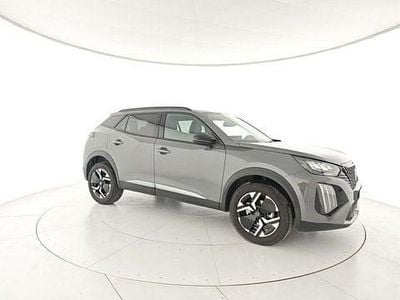 Usata Peugeot 2008 Allure 101 CV (74 kW) 2024 Gray SUV