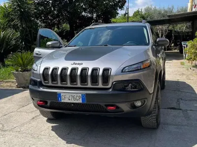 Usata Jeep Cherokee Trailhawk 245 CV (180 kW) 2018 Argento SUV