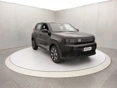 Nuova Fiat Grande Panda Icon 110 CV (80 kW) 2026 Nero Utilitaria