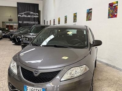 Usata Lancia Ypsilon S 95 CV (69 kW) 2017 Grigio Utilitaria