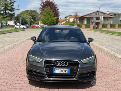 Usata Audi A3 Attraction 110 CV (80 kW) 2015 Grigio Berlina