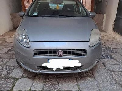 Usata Fiat Punto 77 CV (56 kW) 2009 Grigio Utilitaria