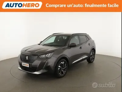 Usata Peugeot 2008 Allure 101 CV (74 kW) 2021 Grigio SUV