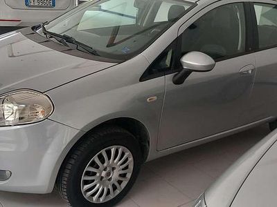 Usata Fiat Grande Punto Dynamic 77 CV (56 kW) 2009 Grigio Utilitaria