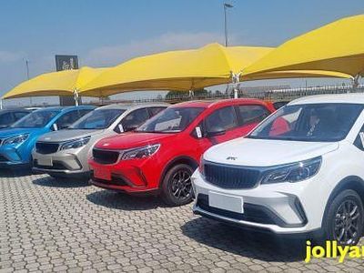 Nuova EMC QUATTRO 103 CV (75 kW) 2025 Vari colori / metallizzato SUV