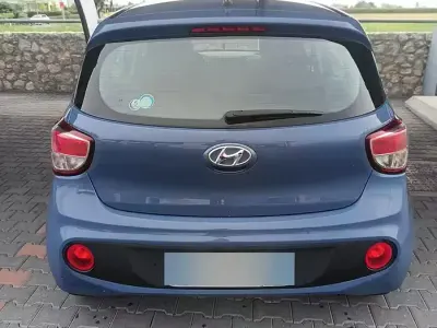Usata Hyundai i10 66 CV (48 kW) 2017 Bluazzurro Utilitaria