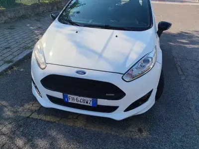Usata Ford Fiesta ST-Line 101 CV (74 kW) 2017 Utilitaria