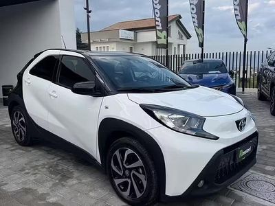 Usata Toyota Aygo X Trend 72 CV (52 kW) 2024 Bianco SUV