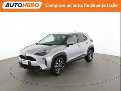 Usata Toyota Yaris Cross Trend 92 CV (67 kW) 2022 Argento SUV