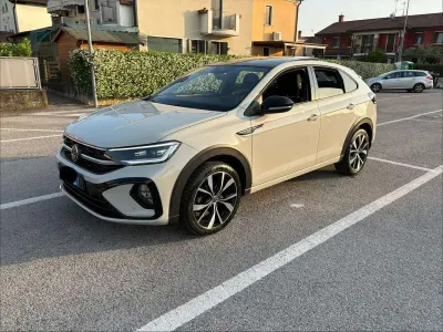Usata VW Taigo R-line 150 CV (110 kW) 2023 Grigio SUV