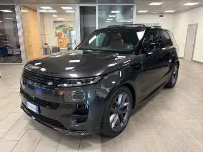 Usata Land Rover Range Rover Sport SE Dynamic 249 CV (183 kW) 2023 Grigio scuro metallizzato SUV