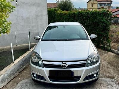 usata Opel Astra 1.9 150cv