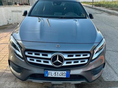 Mercedes GLA220