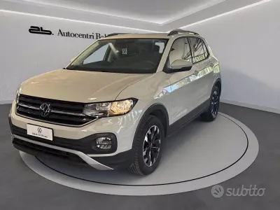 Usado VW T-Cross Style 95 CV (69 kW) 2023 Gris SUV