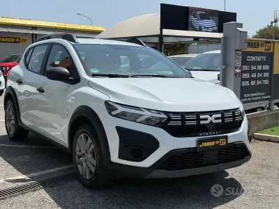 Usata Dacia Sandero Essentiel 101 CV (74 kW) 2023 Bianco Berlina