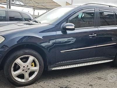 Usata Mercedes ML320 224 CV (164 kW) 2007 Blu SUV