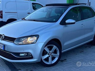 Usata VW Polo 90 CV (66 kW) 2015 Grigio Utilitaria