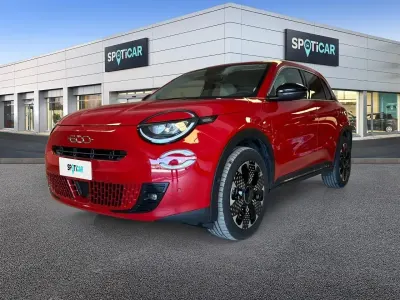 Usata Fiat 600 La Prima 110 CV (80 kW) 2025 Rosso SUV