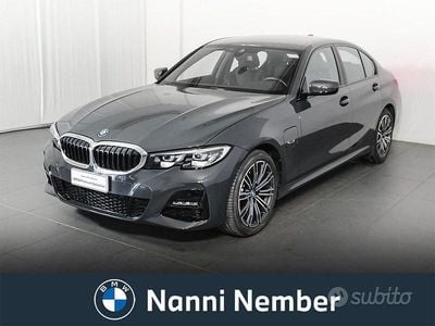 Usata BMW 320e M Sport 203 CV (149 kW) 2022 Grigio Berlina