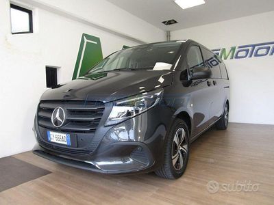 Usata Mercedes Vito 190 CV (139 kW) 2025 Nero Furgone