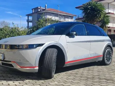 Usata Hyundai Ioniq 5 224 kW (305 CV) 2021 Grigio SUV