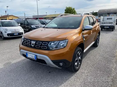 Usata Dacia Duster 114 CV (83 kW) 2020 Arancione SUV