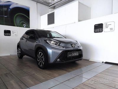 Nuova Toyota Aygo X Active 72 CV (52 kW) 2025 Grigio SUV