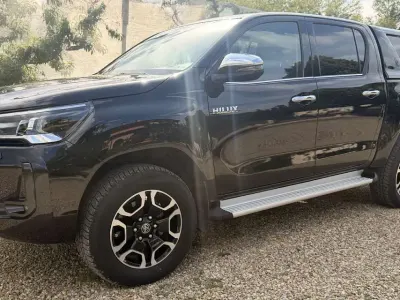 Usata Toyota HiLux Executive 204 CV (150 kW) 2025 Pick-up