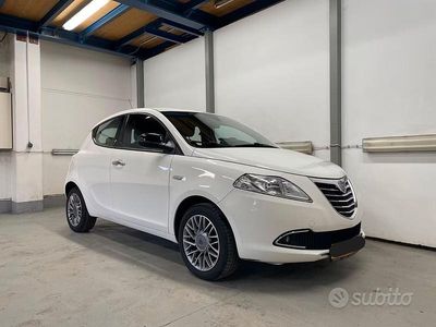 Usata Lancia Ypsilon S 95 CV (69 kW) 2015 Bianco Utilitaria