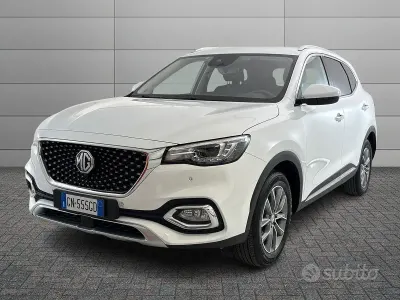Usata MG HS Comfort 162 CV (119 kW) 2023 Bianco SUV