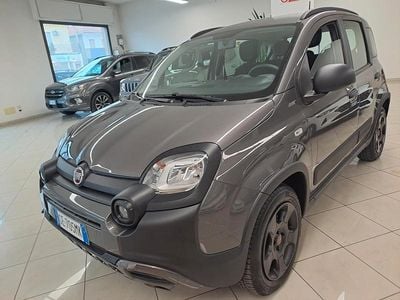 Usata Fiat Panda Cross Cross 70 CV (51 kW) 2021 Viola Utilitaria