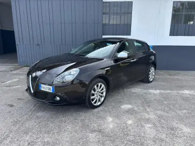 Usata Alfa Romeo Giulietta 120 CV (88 kW) 2019 Nero Utilitaria