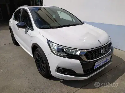 Usata DS Automobiles DS4 Sport Chic 120 CV (88 kW) 2016 Bianco SUV