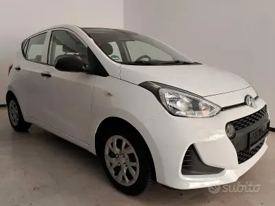 Usata Hyundai i10 66 CV (48 kW) 2018 Bianco Utilitaria