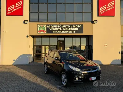 Usado Hyundai ix35 Classic 163 HP (119 kW) 2010 Preto SUV