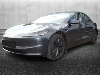 Usata Tesla Model 3 88 kW (120 CV) 2024 Grigio Berlina