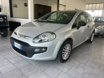 Usata Fiat Punto Evo Dynamic 65 CV (47 kW) 2010 Grigio Utilitaria
