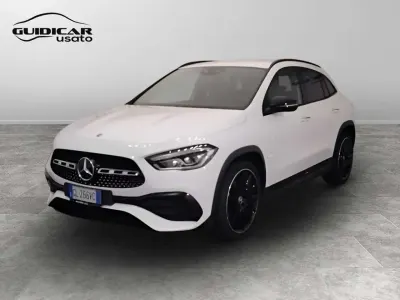 Usata Mercedes GLA200 Premium 150 CV (110 kW) 2023 Bianco SUV