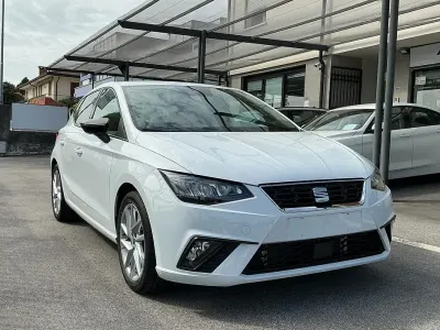 Usata Seat Ibiza FR 116 CV (85 kW) 2025 Bianco Utilitaria