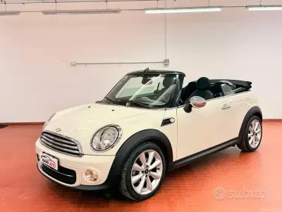Usata Mini Cooper Cabriolet 111 CV (81 kW) 2012 Bianco Cabrio