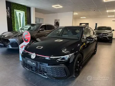 Usata VW Golf VIII GTI 265 CV (194 kW) 2025 Nero Berlina