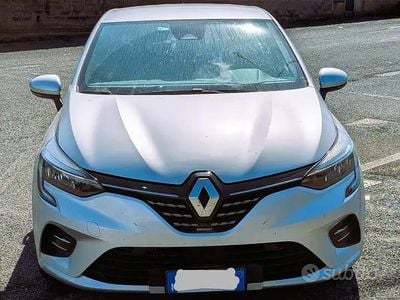 Grigio Usata 2022 Renault Clio V Berlina | 12.000 € (Buon prezzo)