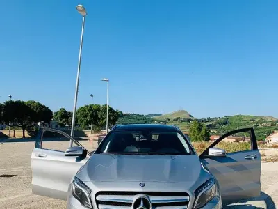 Usata Mercedes GLA200 136 CV (100 kW) 2016 SUV