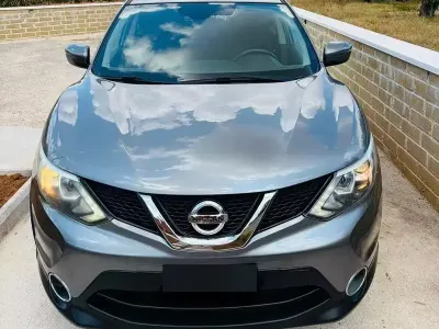 Usata Nissan Qashqai 110 CV (80 kW) 2016 Grigio SUV