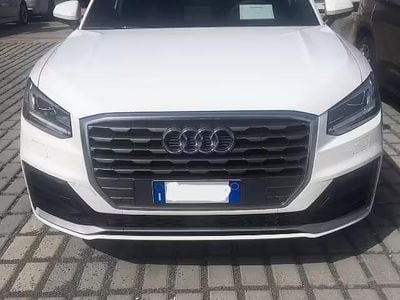 Usata Audi Q2 S-Line 116 CV (85 kW) 2019 Bianco SUV