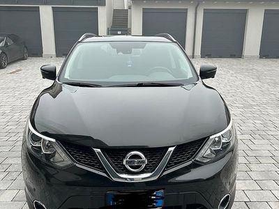 Usata Nissan Qashqai N-Connecta 110 CV (80 kW) 2017 Nero SUV