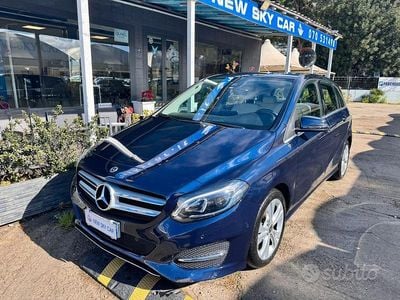 Usata Mercedes B180 Premium 2017 Blu Monovolume